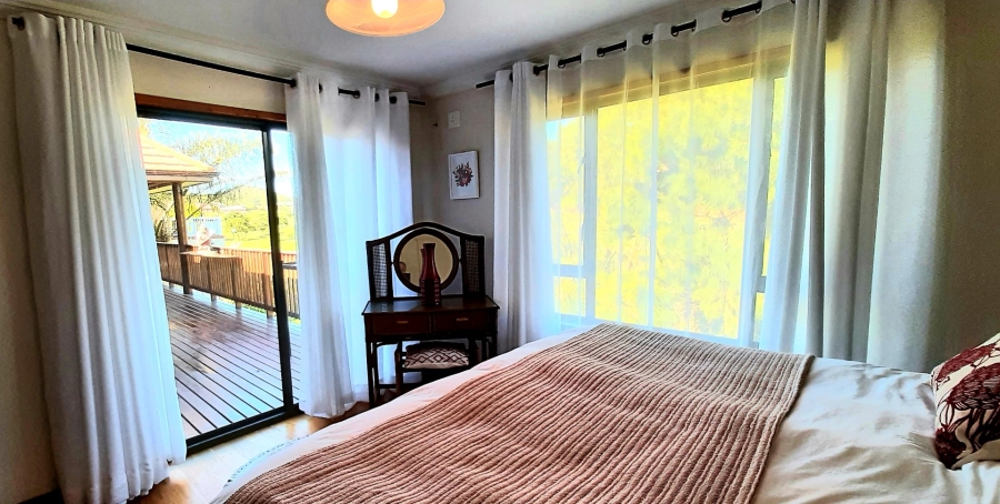 4 Bedroom Property for Sale in Dolphin Creek Golf Estate Western Cape